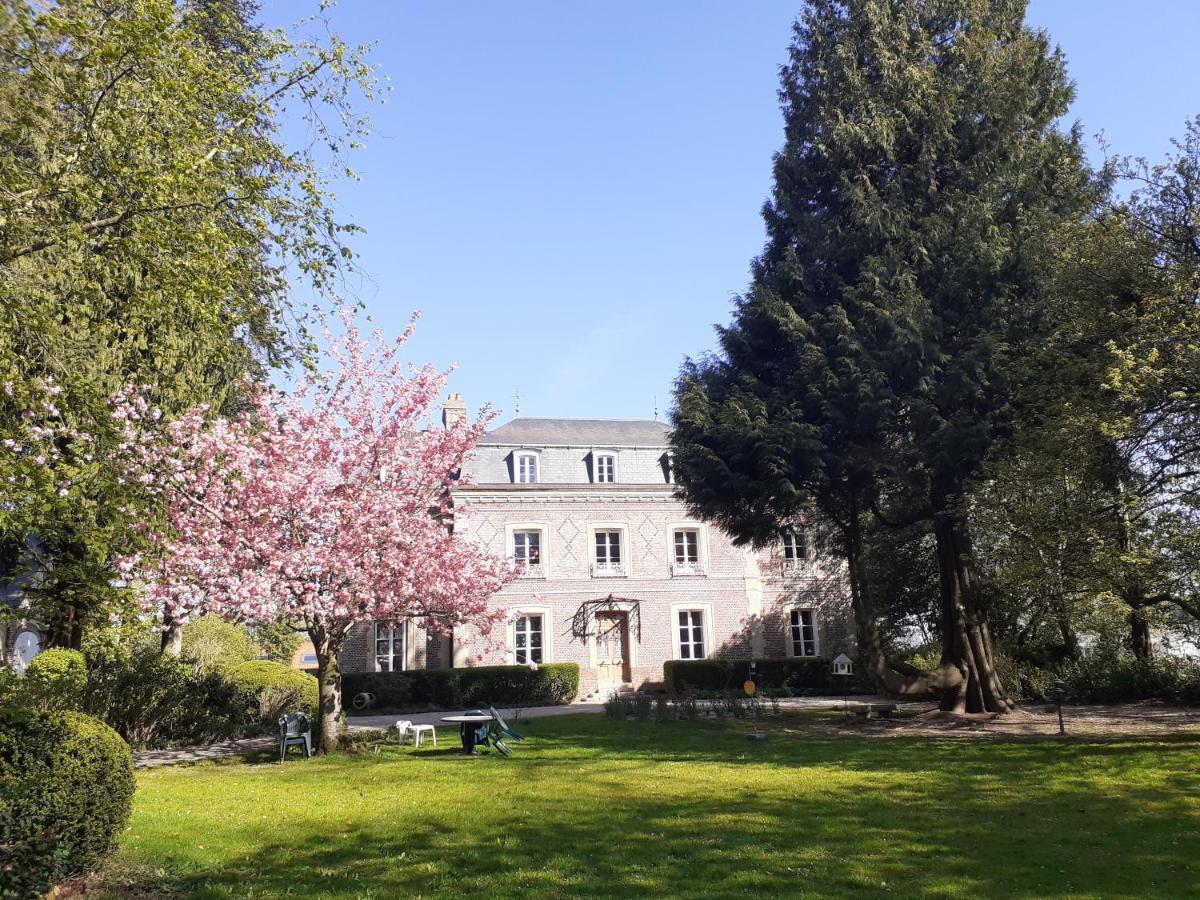 Les Gites Du Chateau De Maltot Saint-Ouen-du-Breuil Exteriér fotografie