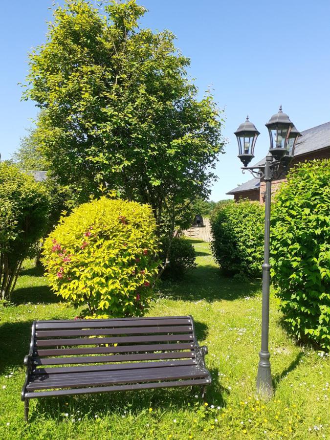 Les Gites Du Chateau De Maltot Saint-Ouen-du-Breuil Exteriér fotografie